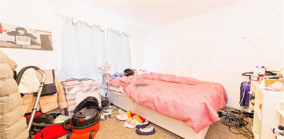 			2 Bedroom, 1 bath, 1 reception Flat			 The Grampians, Shepherds Bush Road, SHEPHERDS BUSH